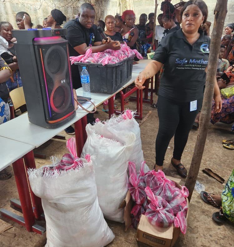 Safe Mothers Initiative community support activity